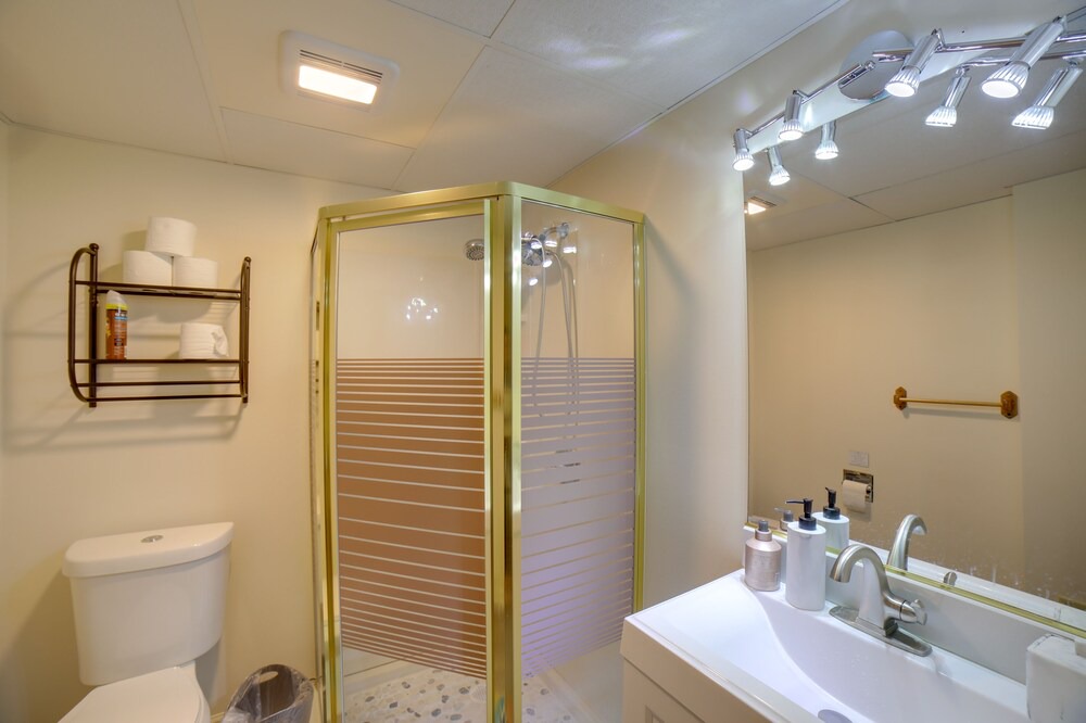 Photo of Bathroom in Smyrna