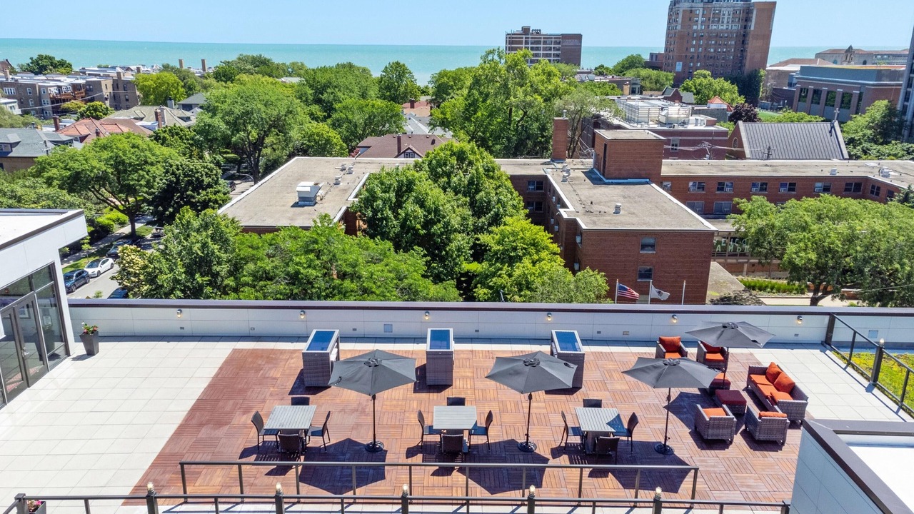 Photo of Patio Balcony in Rogers Park