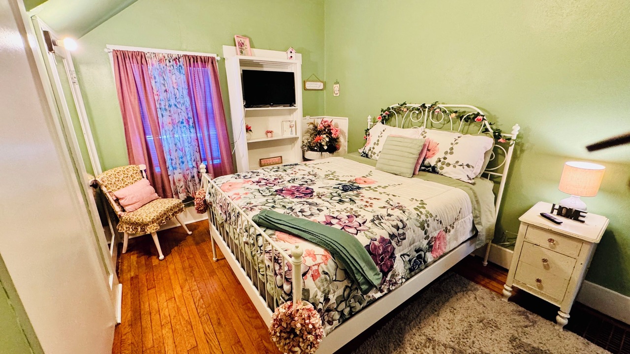 Photo of Bedroom in Shelbyville