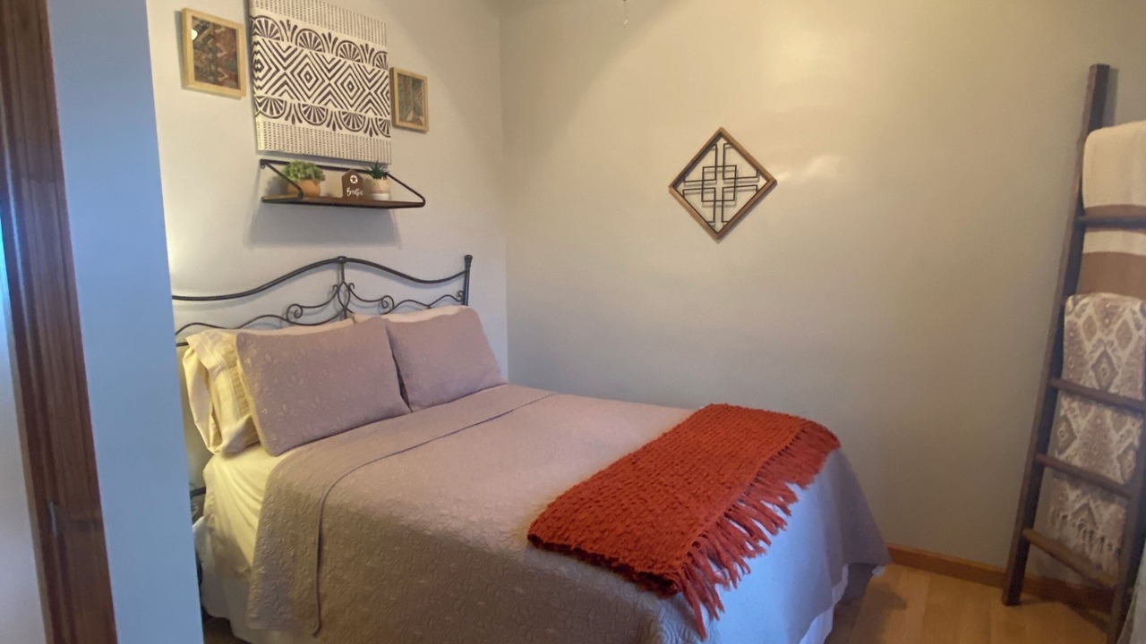 Photo of Bedroom in Cobden