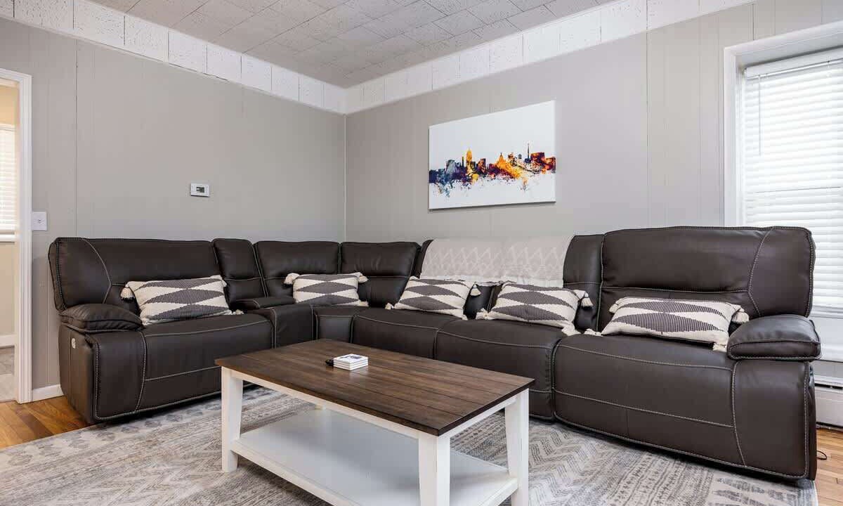 Photo of Livingroom in Downtown