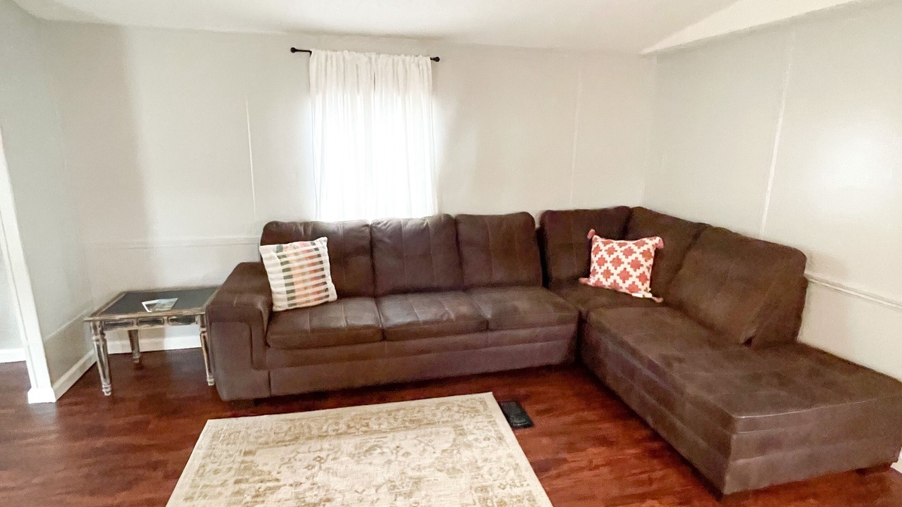 Photo of Livingroom in Claiborne