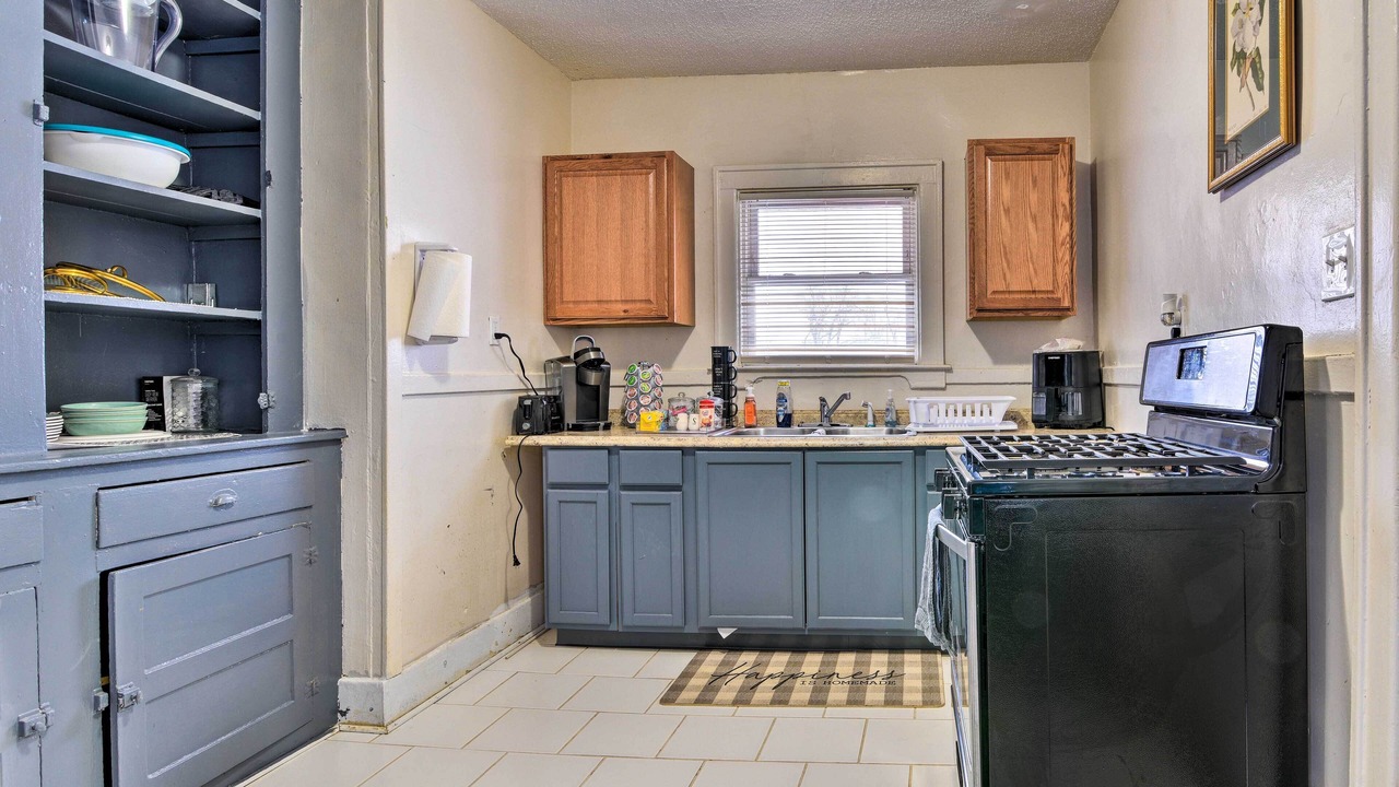 Photo of Kitchen in New Center Detroit