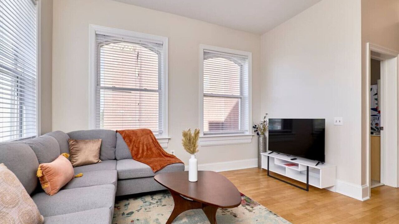Photo of Livingroom in Grand Center
