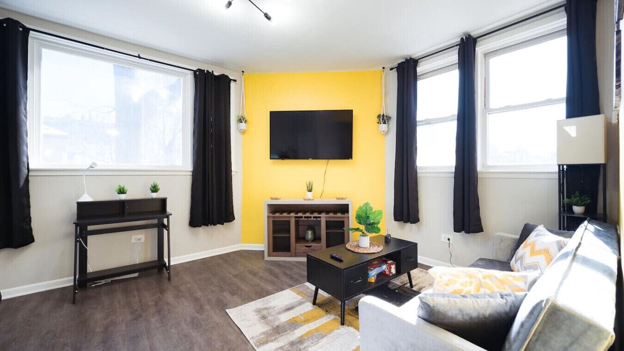 Photo of Livingroom in Brighton Park
