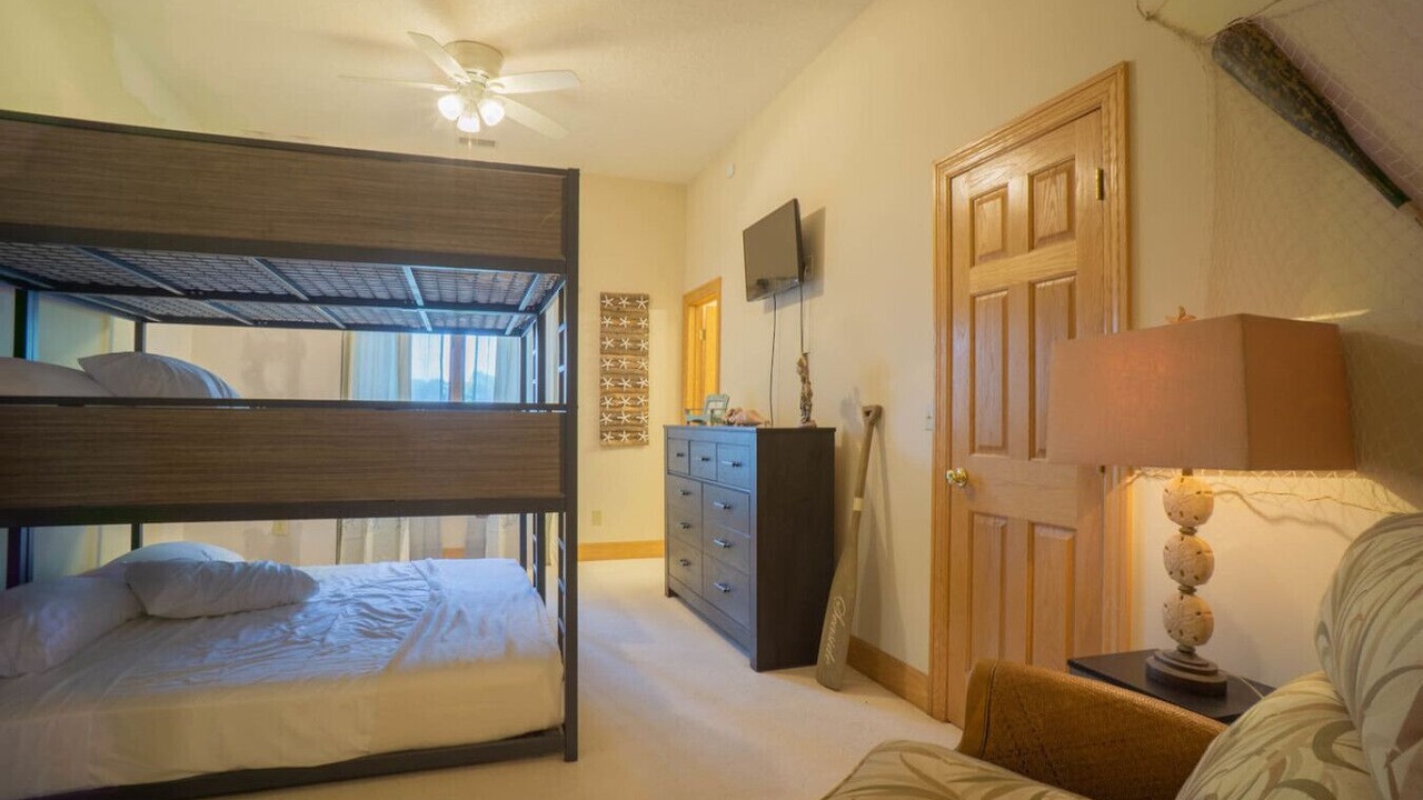 Photo of Bedroom in Battle Creek