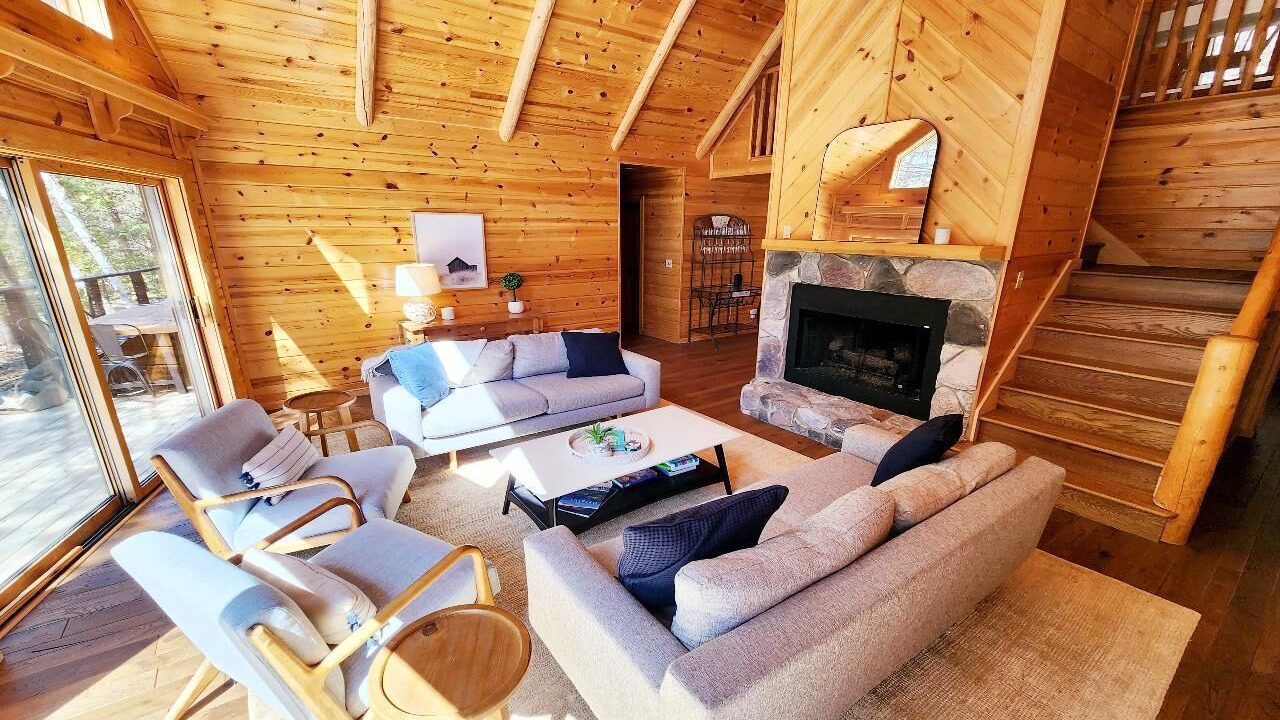Photo of Livingroom in Harbor Springs