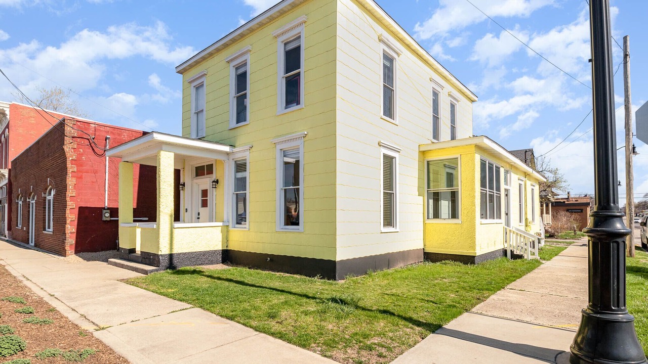 Photo of Bedroom in Michigan City