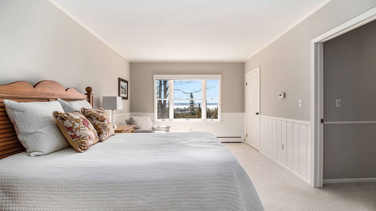 Photo of Bedroom in Harbor Springs