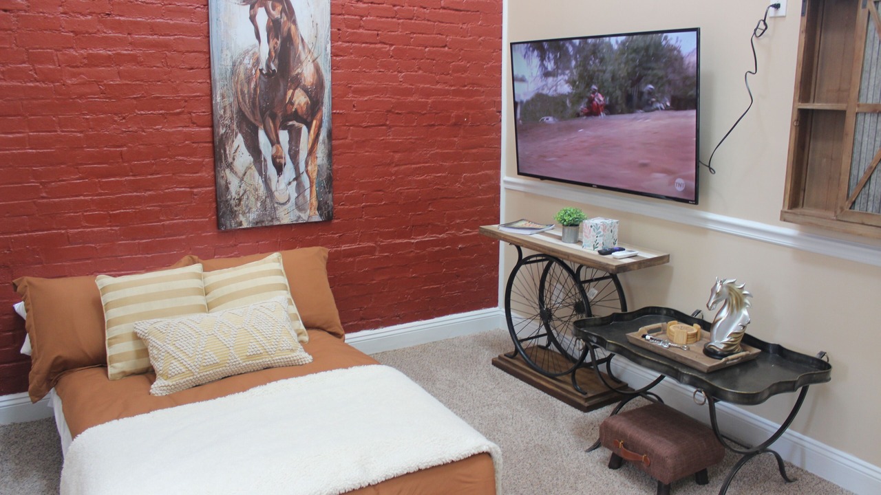 Photo of Bedroom in Lafayette Square