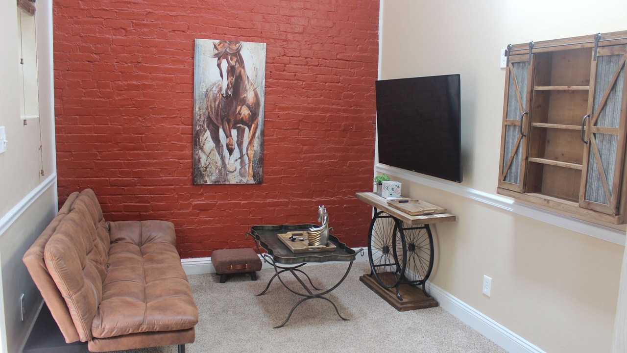 Photo of Livingroom in Lafayette Square