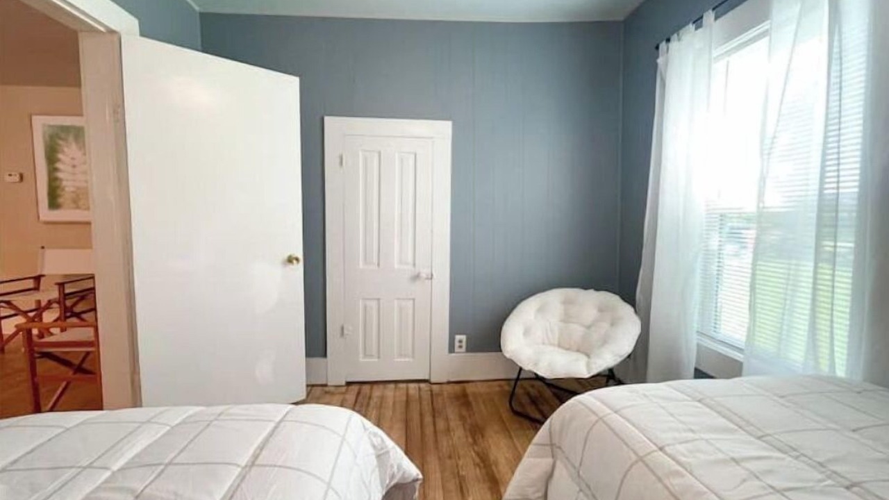 Photo of Bedroom in Carterville