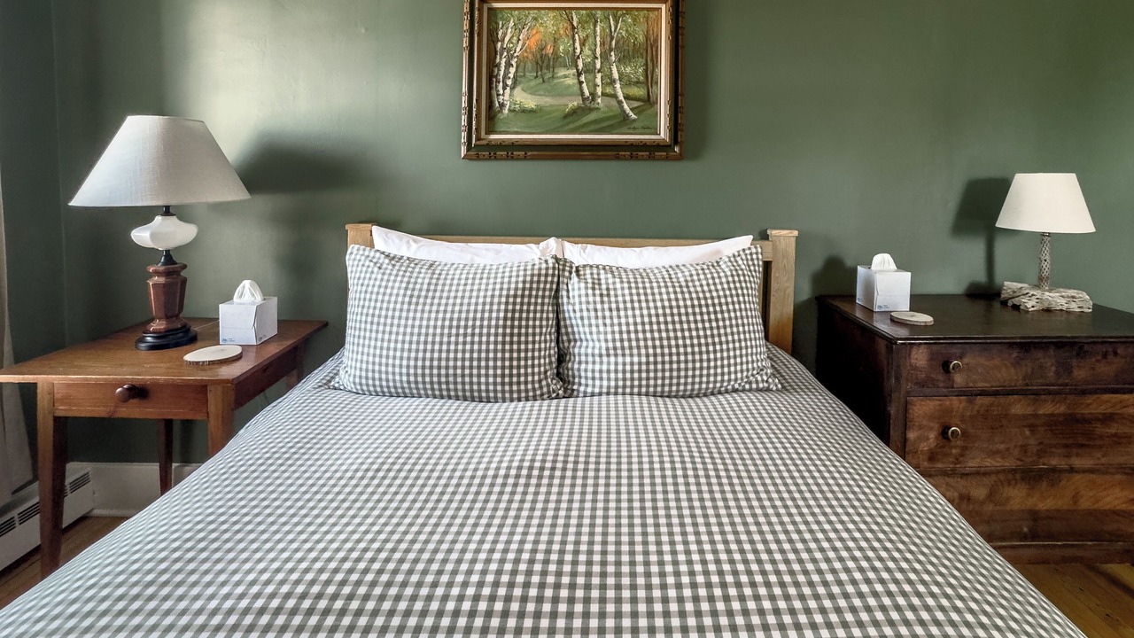 Photo of Bedroom in Calumet