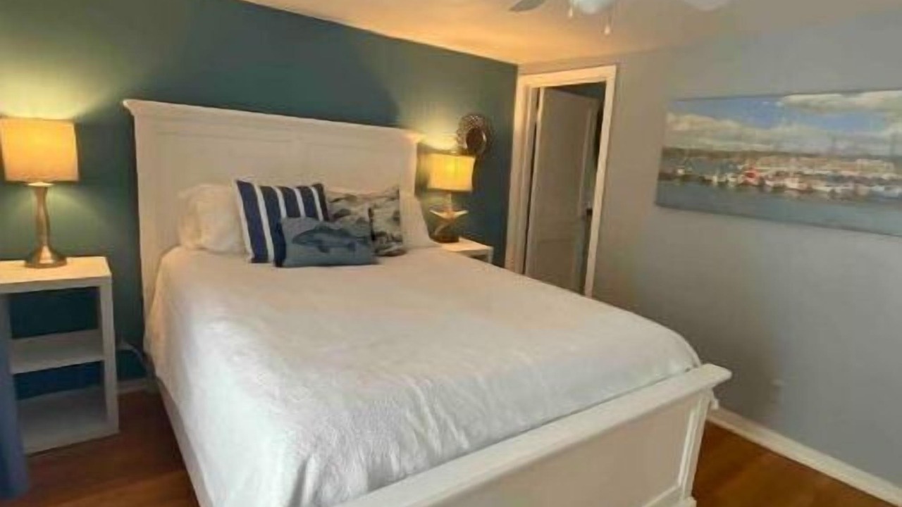 Photo of Bedroom in Saugatuck