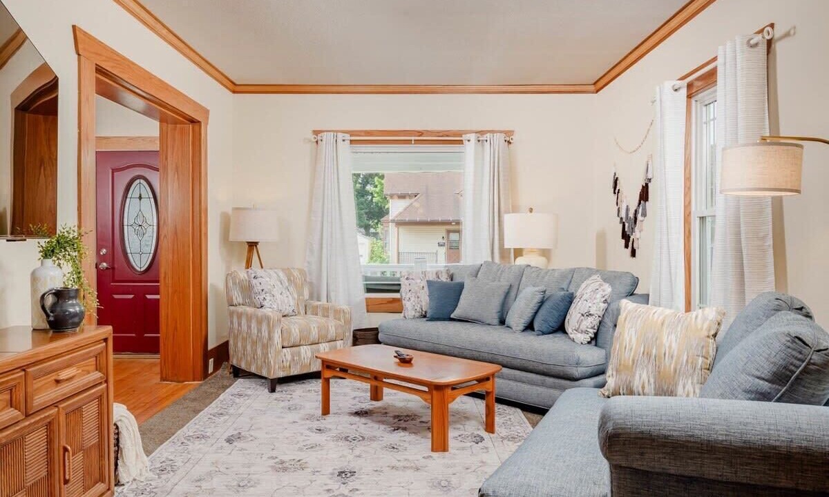 Photo of Livingroom in Oshkosh
