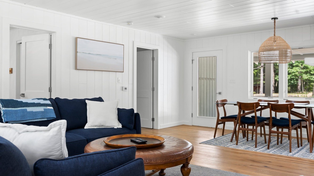 Photo of Livingroom in Empire