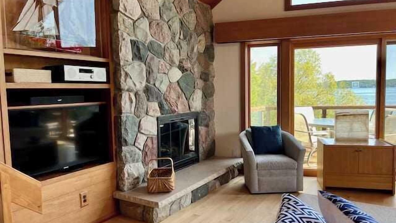 Photo of Livingroom in Leland