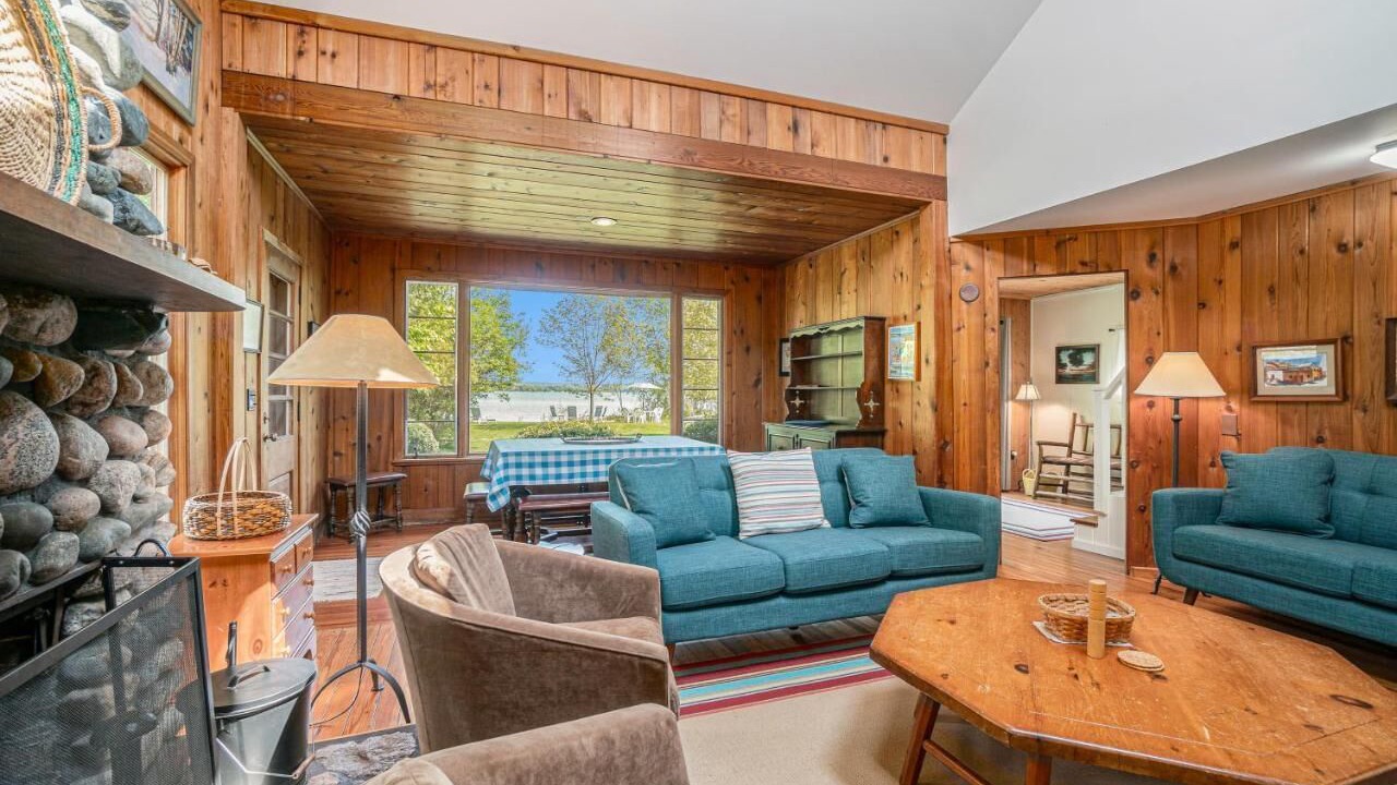 Photo of Livingroom in Empire