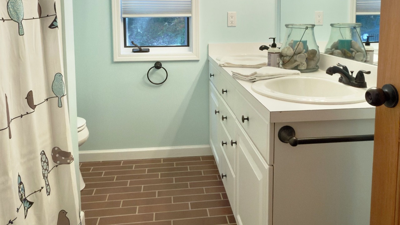 Photo of Bathroom in Frankfort