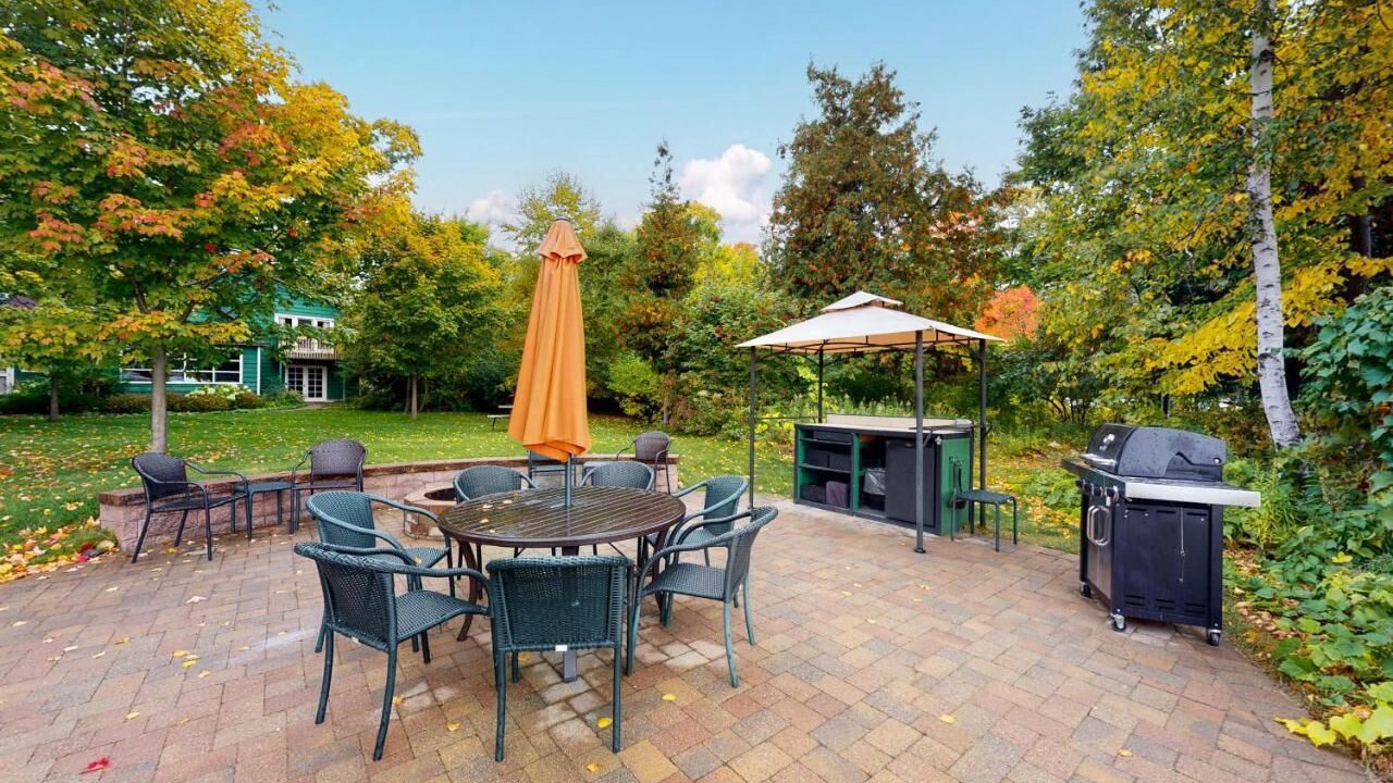 Photo of Outdoor in Empire