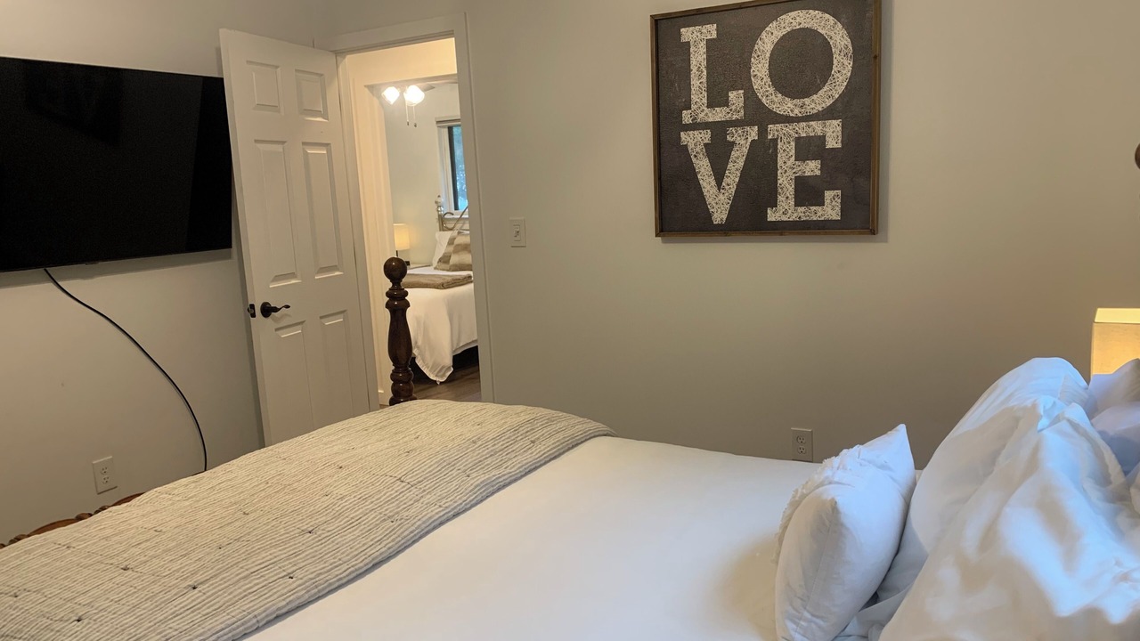 Photo of Bedroom in Pigeon