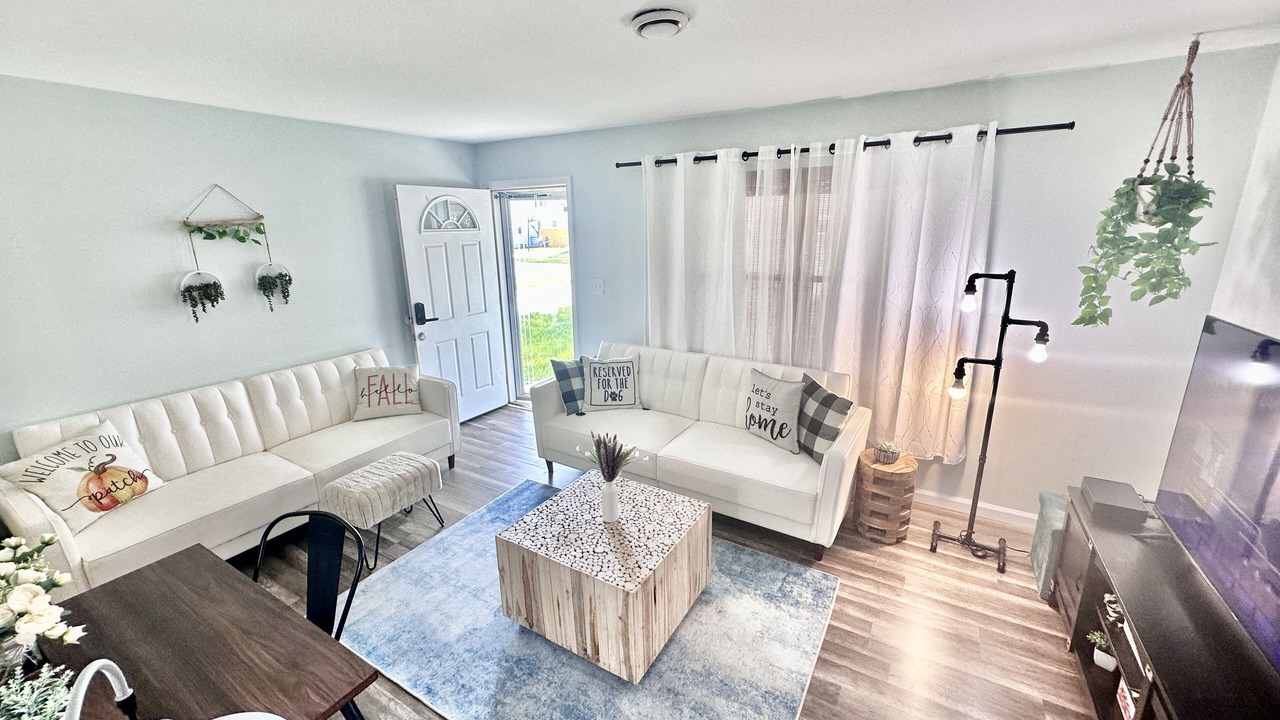 Photo of Livingroom in Roseville