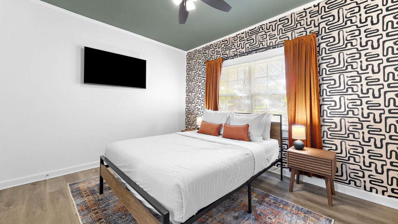 Photo of Bedroom in Crosstown