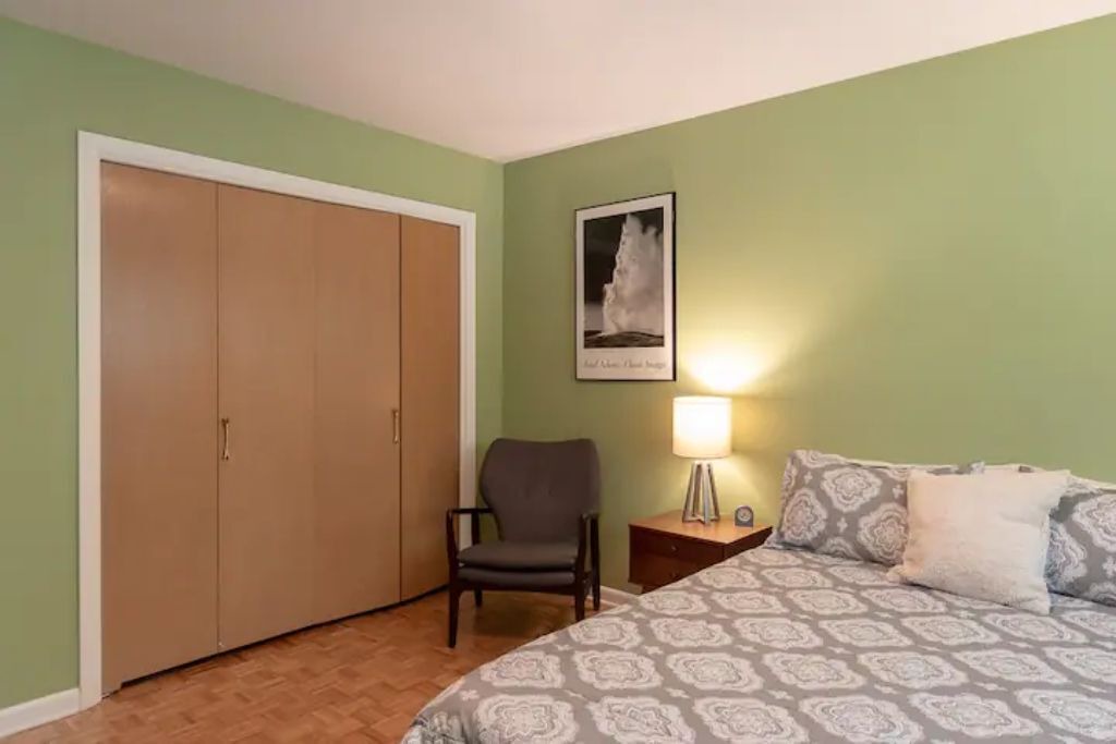 Photo of Bedroom in Miller Beach