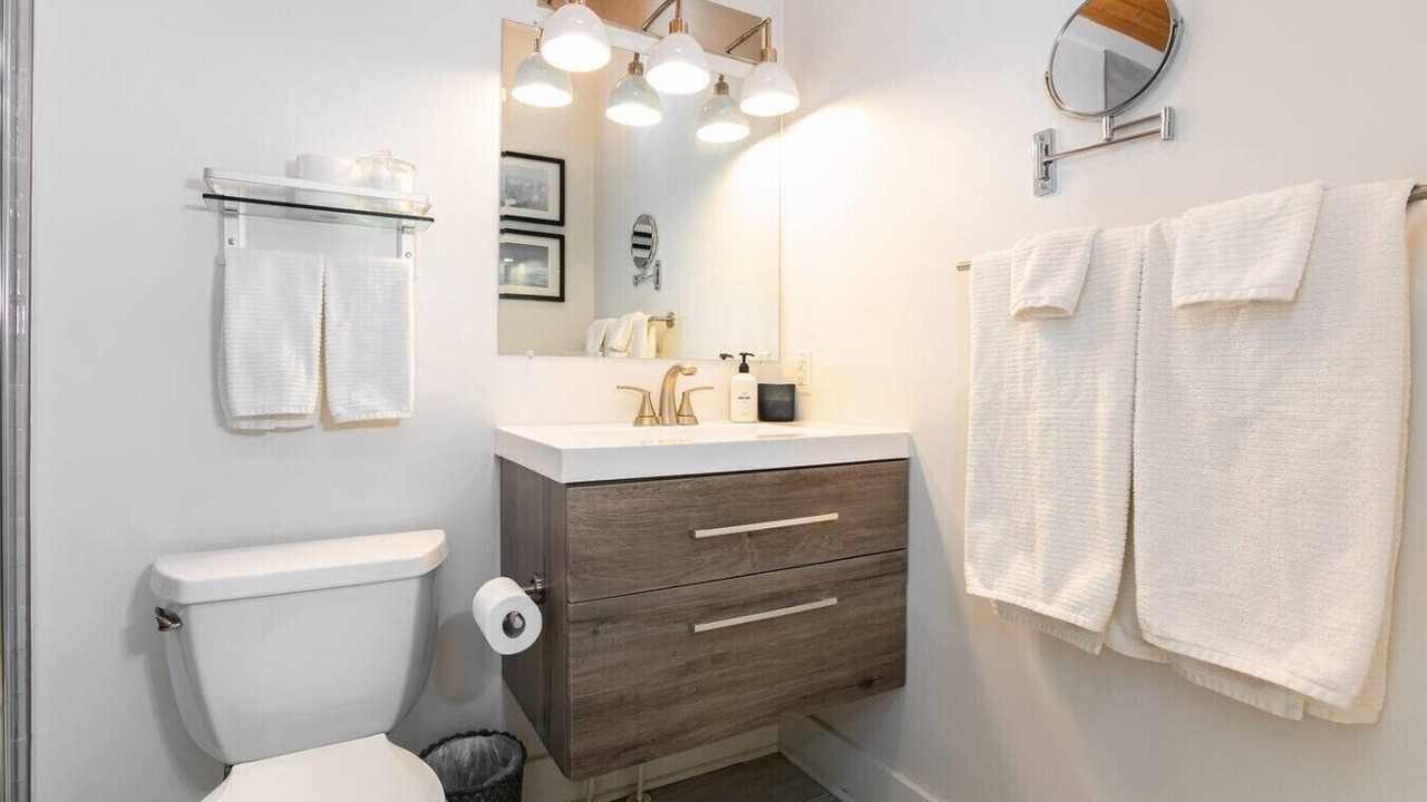 Photo of Bathroom in Sawyer