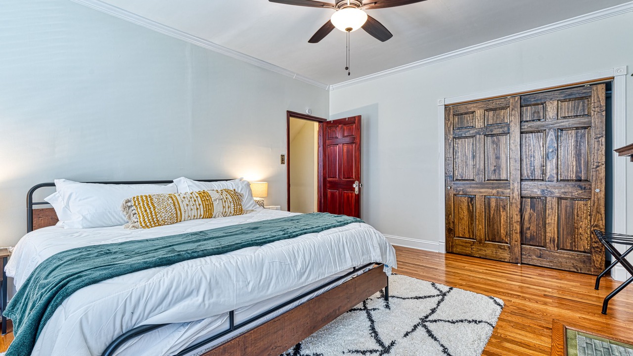 Photo of Bedroom in Shaw