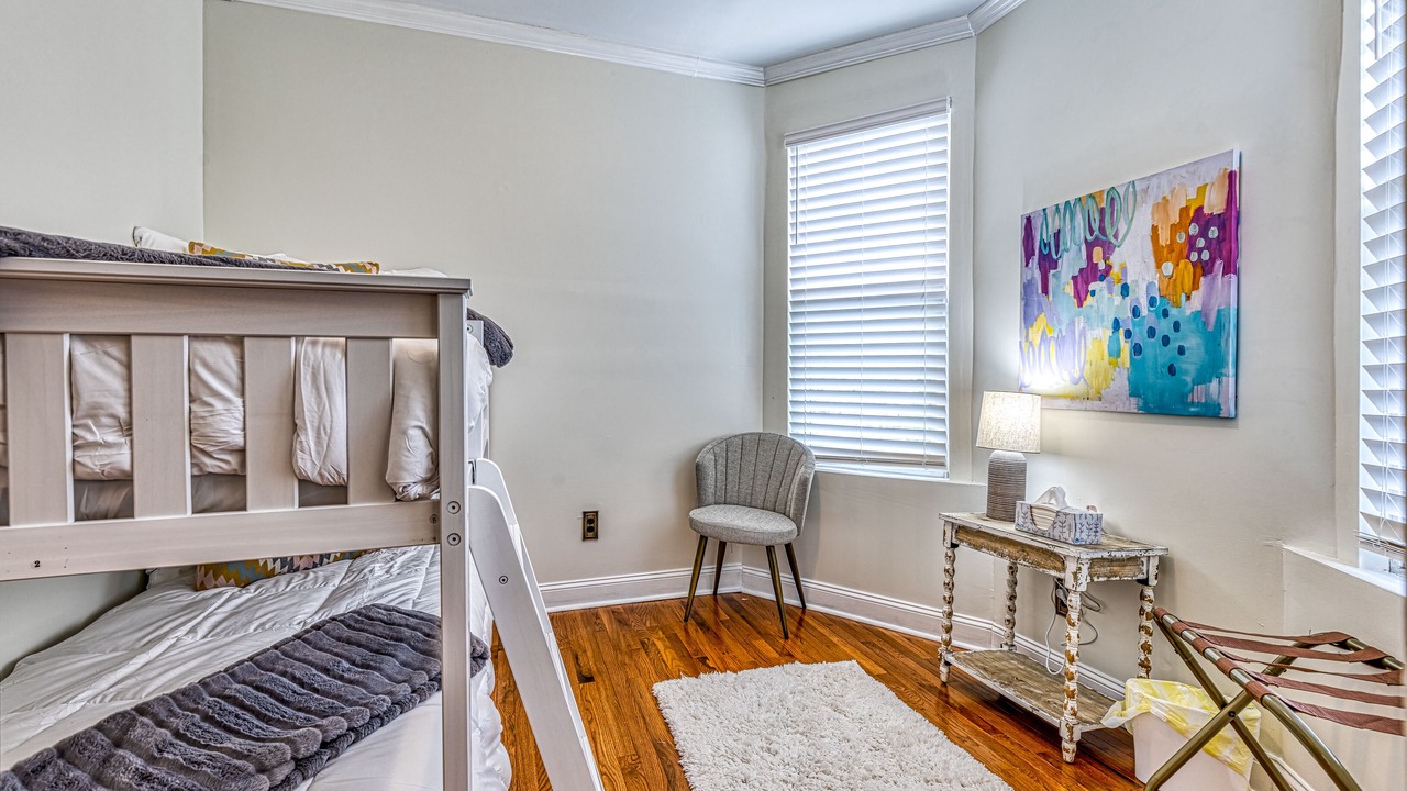 Photo of Bedroom in Shaw
