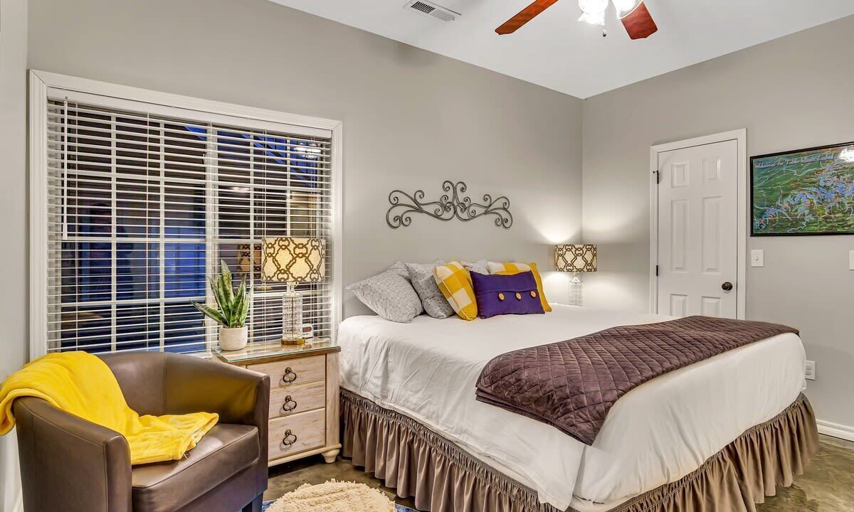 Photo of Bedroom in Branson West
