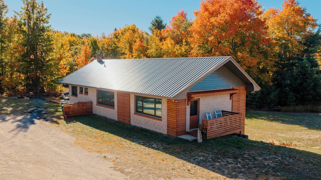 Photo of Outdoor in Maple City