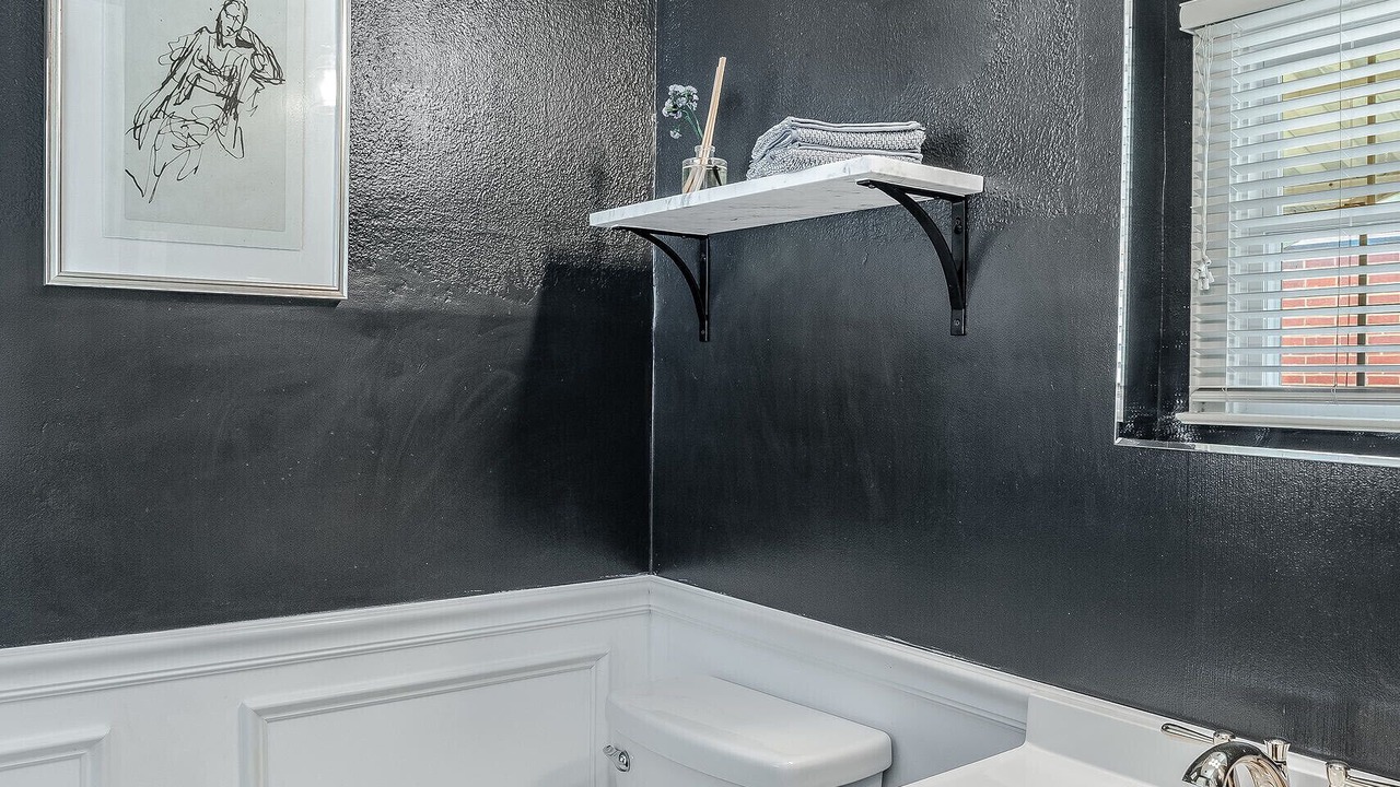 Photo of Bathroom in Broadmoor