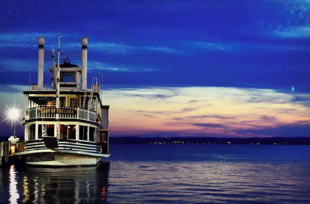 Photo of Outdoor in Williams Bay