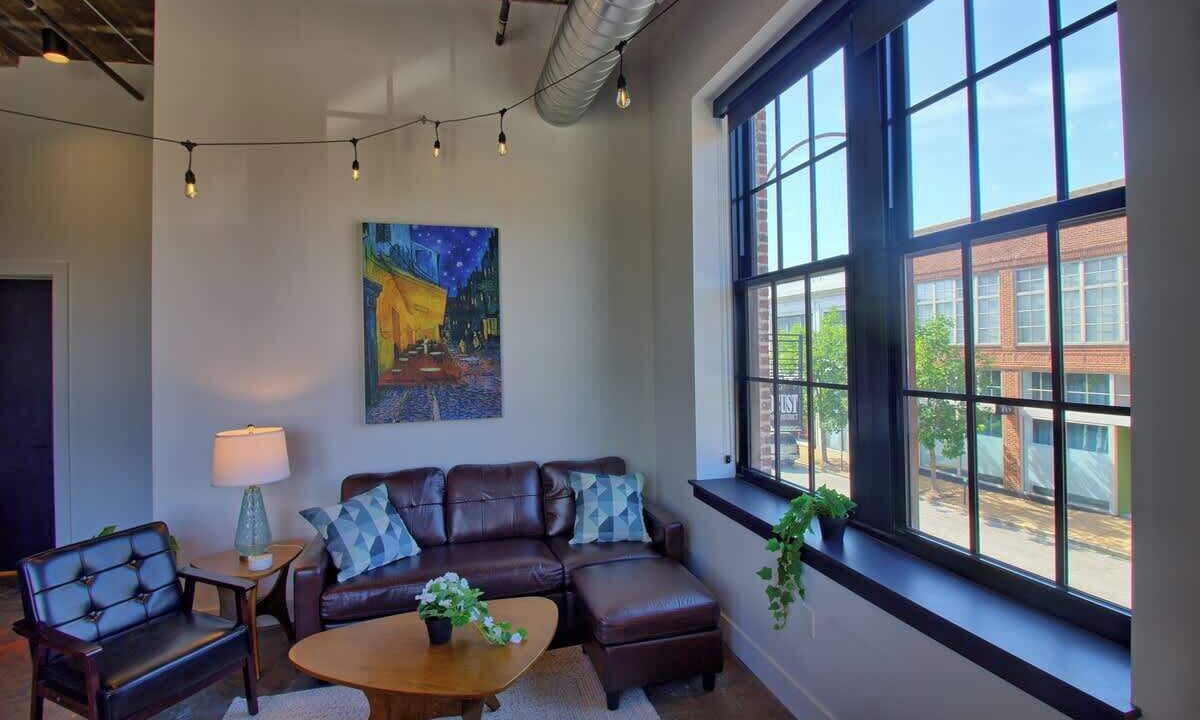 Photo of Livingroom in Midtown