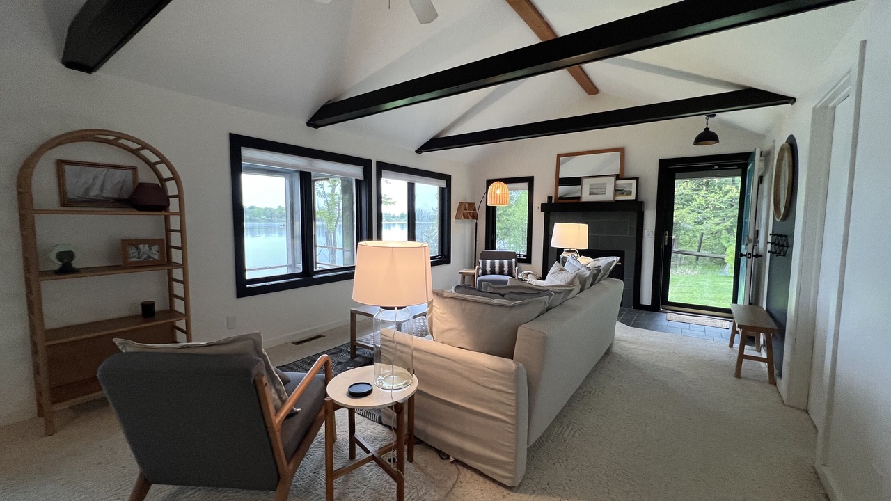 Photo of Livingroom in Lake Leelanau