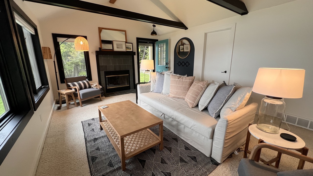 Photo of Livingroom in Lake Leelanau