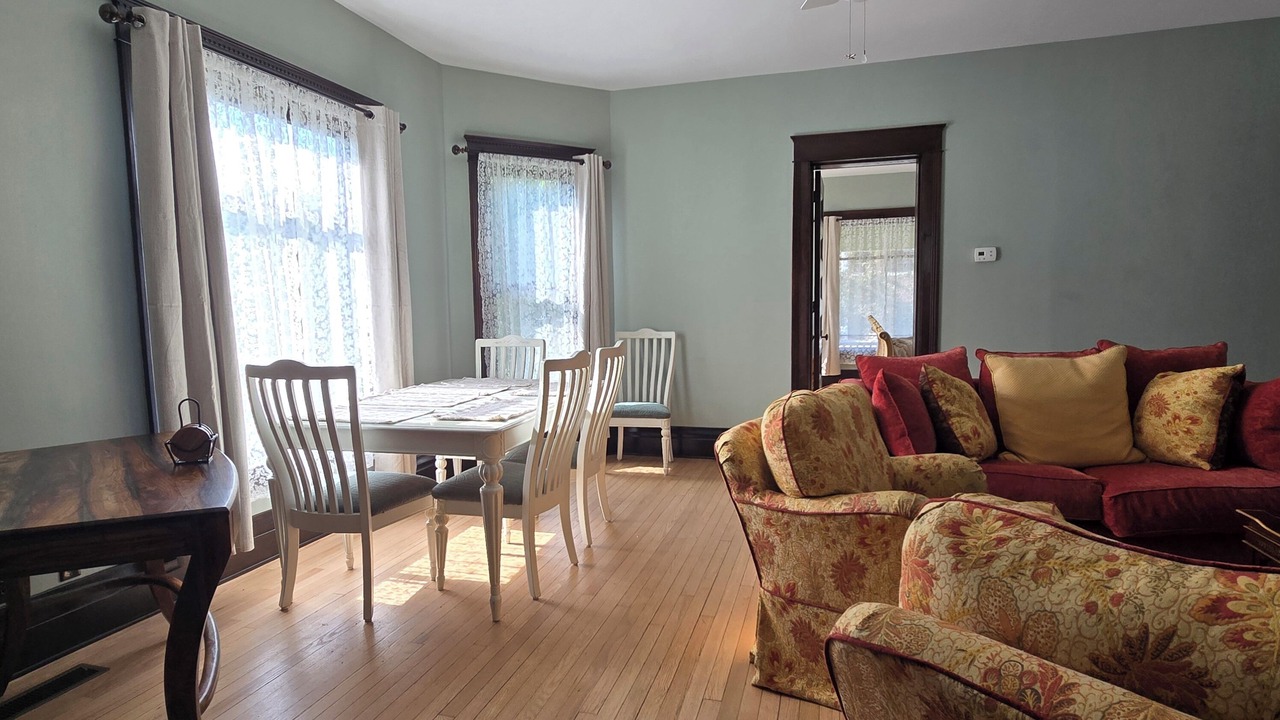 Photo of Livingroom in Stuart