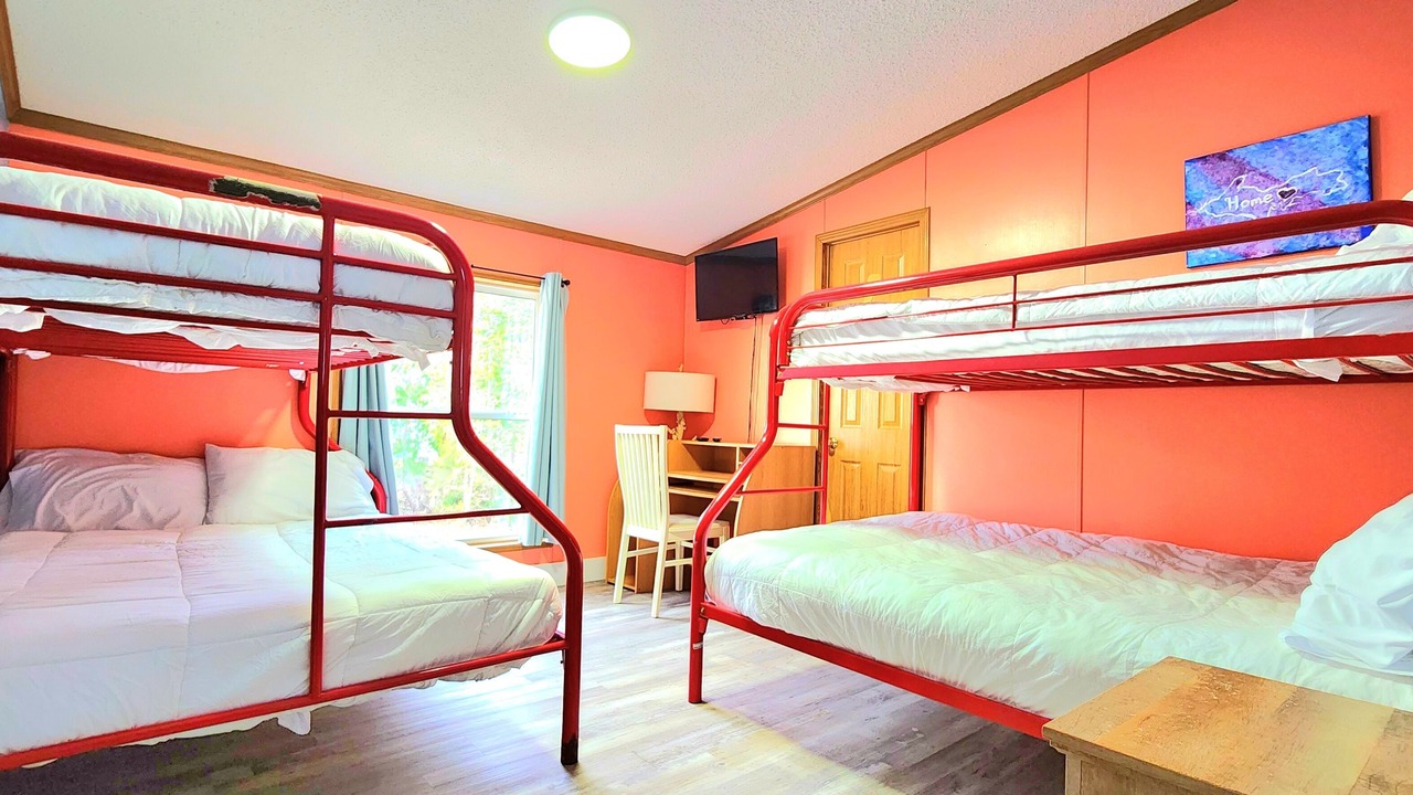 Photo of Bedroom in Lake Linden