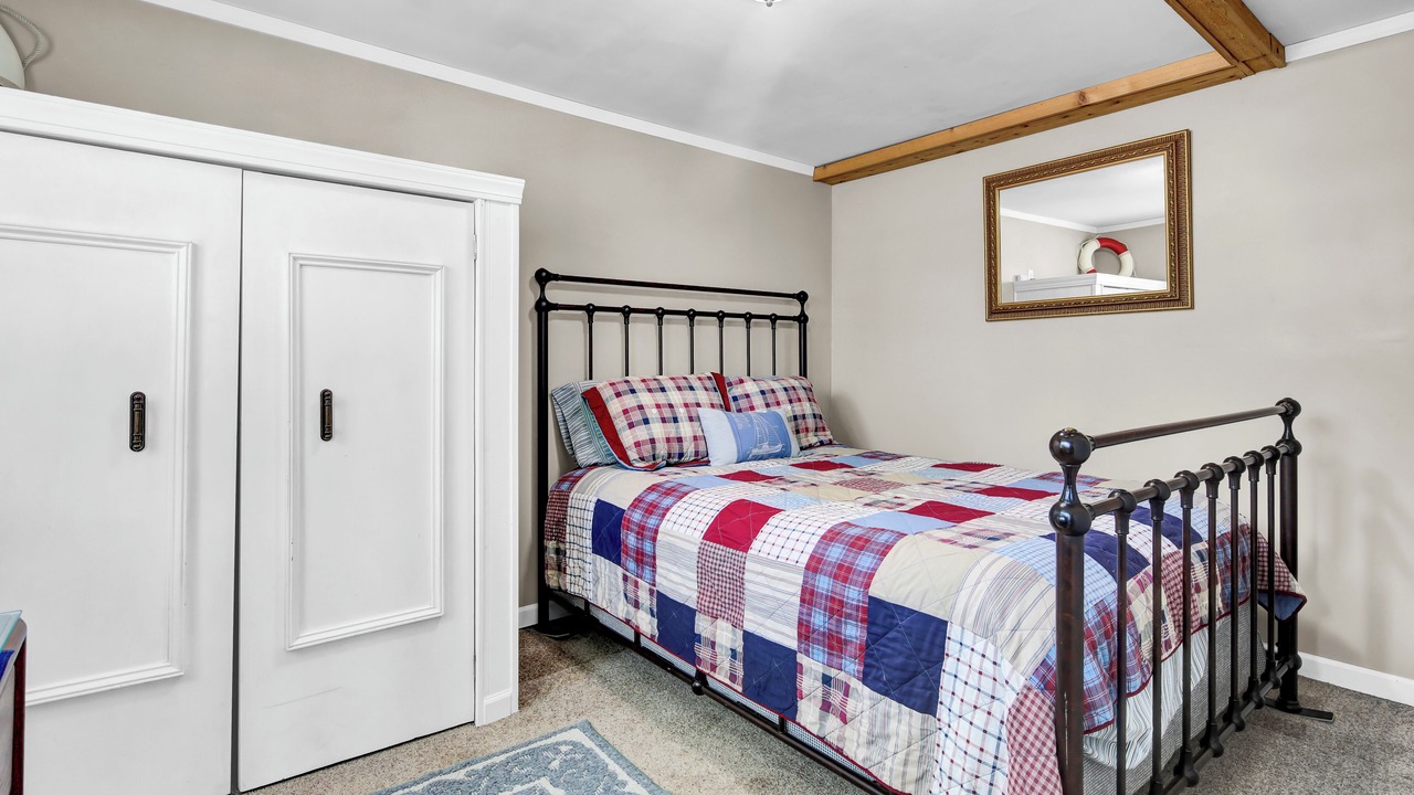 Photo of Bedroom in Lake City