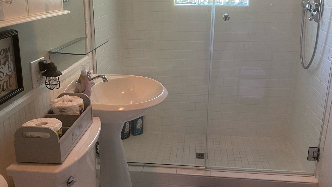 Photo of Bathroom in Union Pier