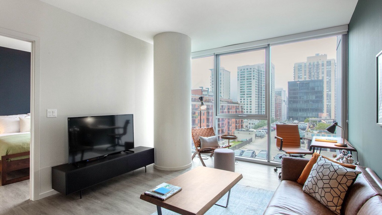 Photo of Livingroom in Near North Side