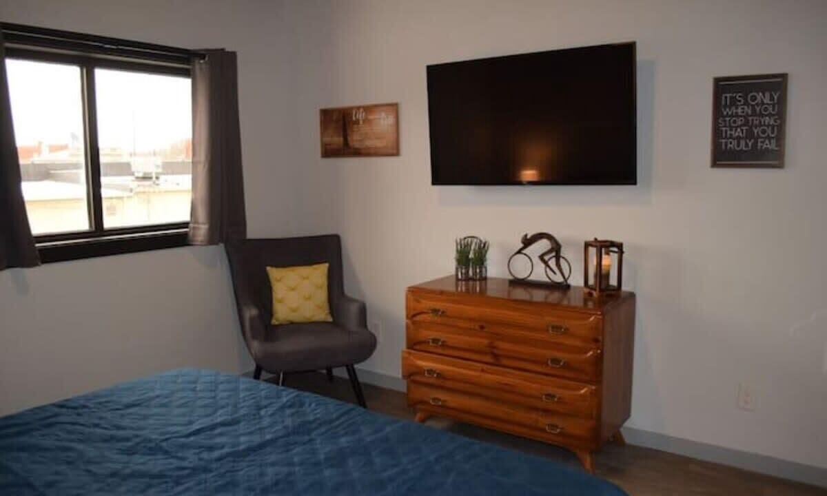 Photo of Bedroom in Niles