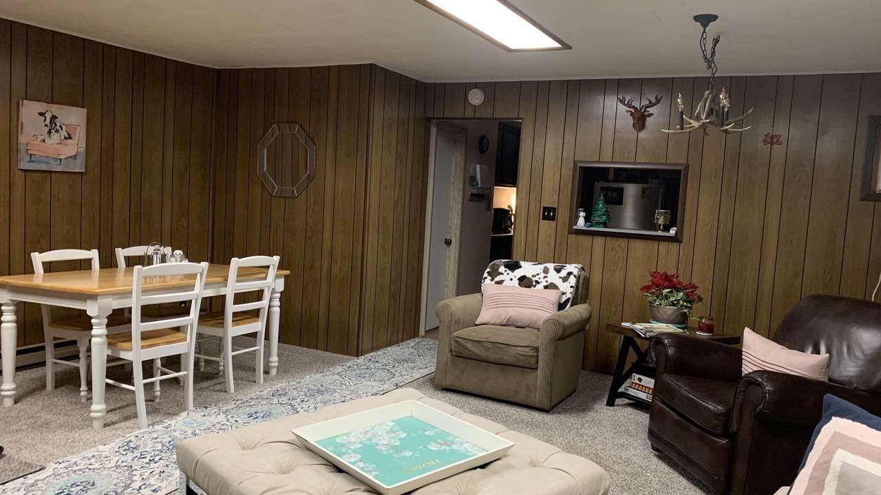 Photo of Livingroom in Salem Lakes