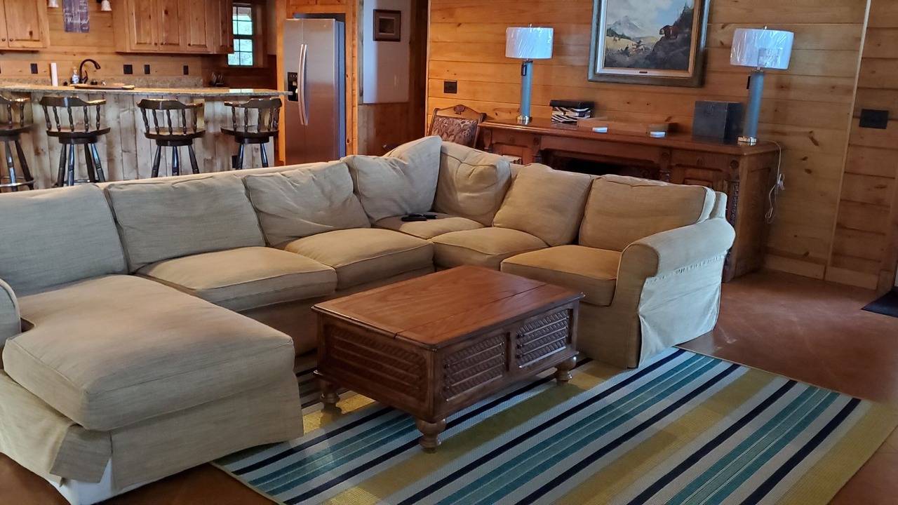Photo of Livingroom in Woodville