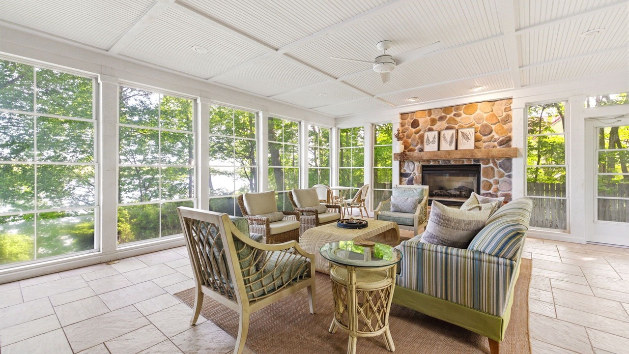 Photo of Livingroom in Berrien Springs