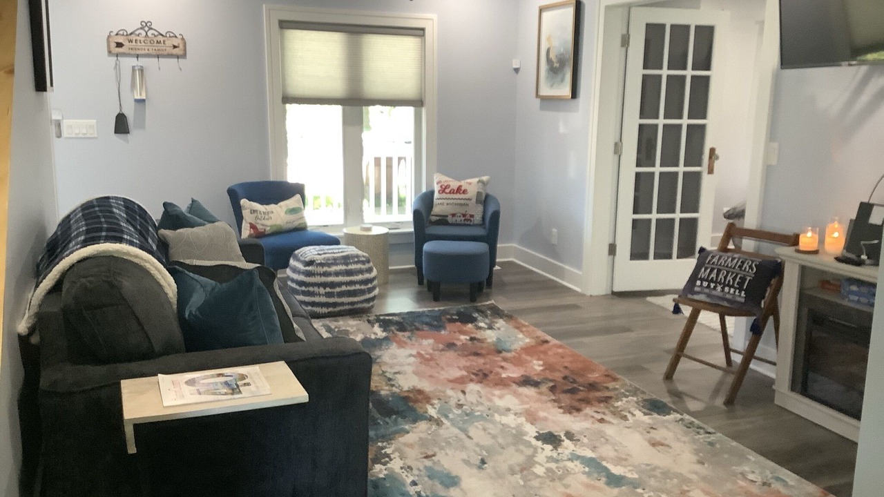 Photo of Livingroom in Three Oaks