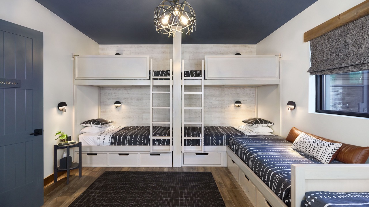 Photo of Bedroom in Saugatuck