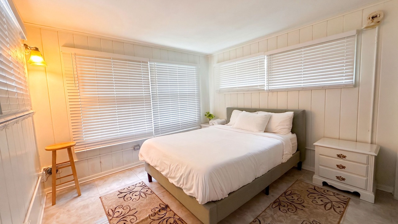 Photo of Bedroom in North Chicago